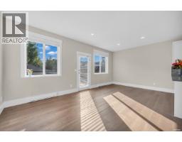 610 Thirteenth Street, New Westminster, BC V3M4M2 Photo 15