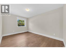 610 Thirteenth Street, New Westminster, BC V3M4M2 Photo 30