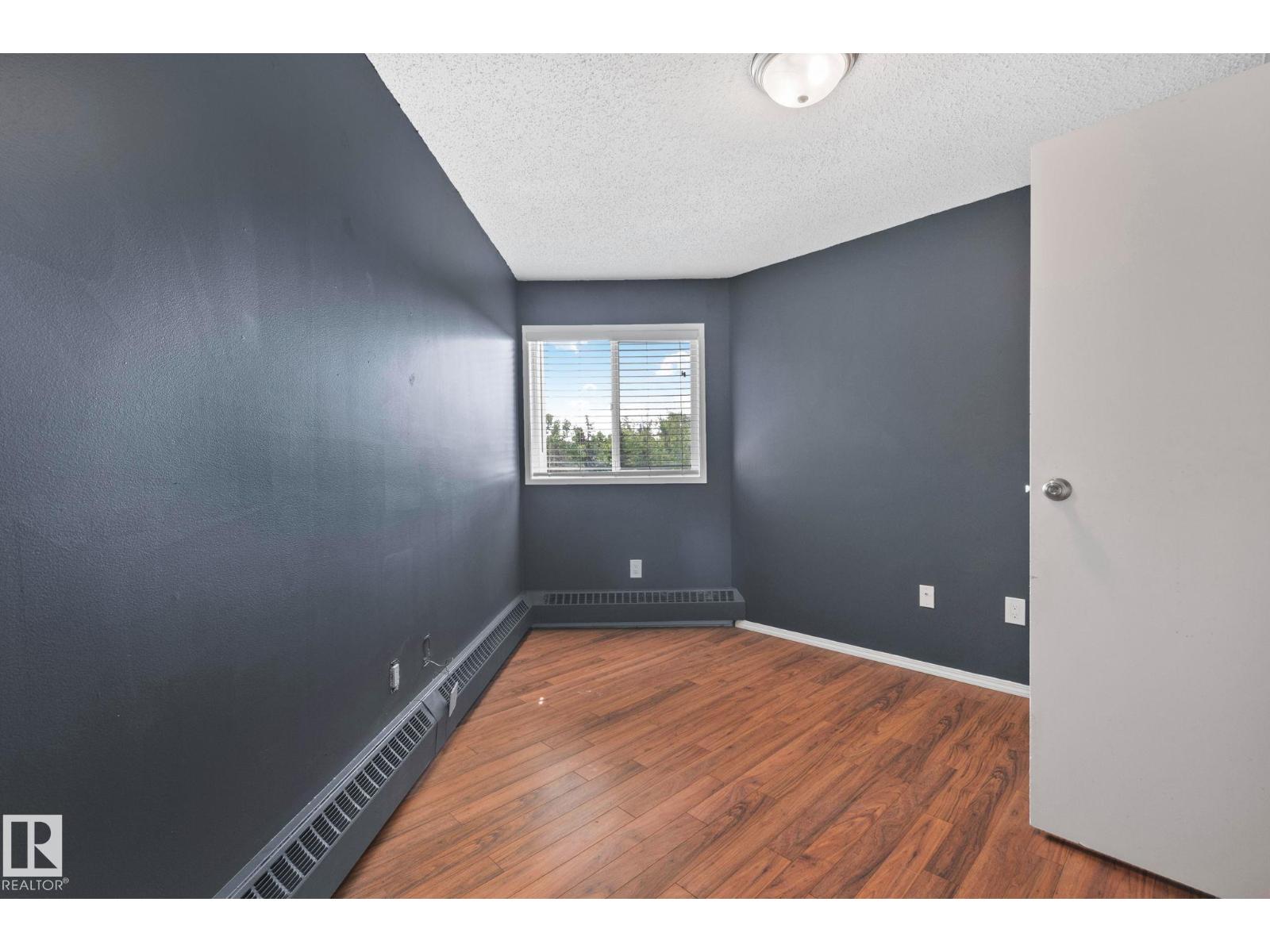 #210 2508 50 ST NW - Image 10
