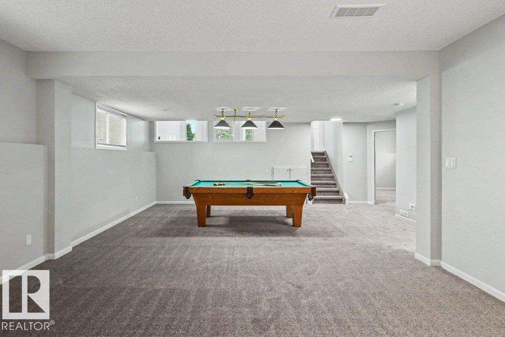 10 Oakridge DR N - Image 38