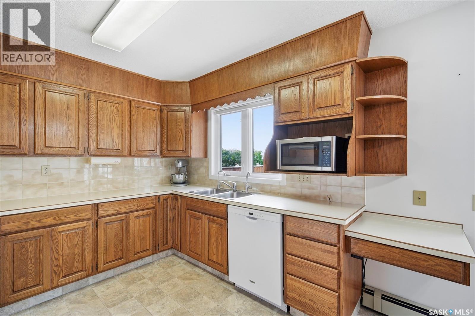 139 Wright CRESCENT - 11