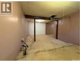562 Athabasca Street W, Moose Jaw, SK S6H2C6 Photo 30