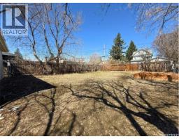 562 Athabasca Street W, Moose Jaw, SK S6H2C6 Photo 39