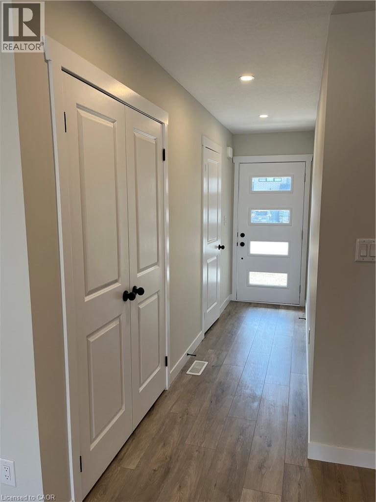 44 WILKINSON Avenue — photo 3