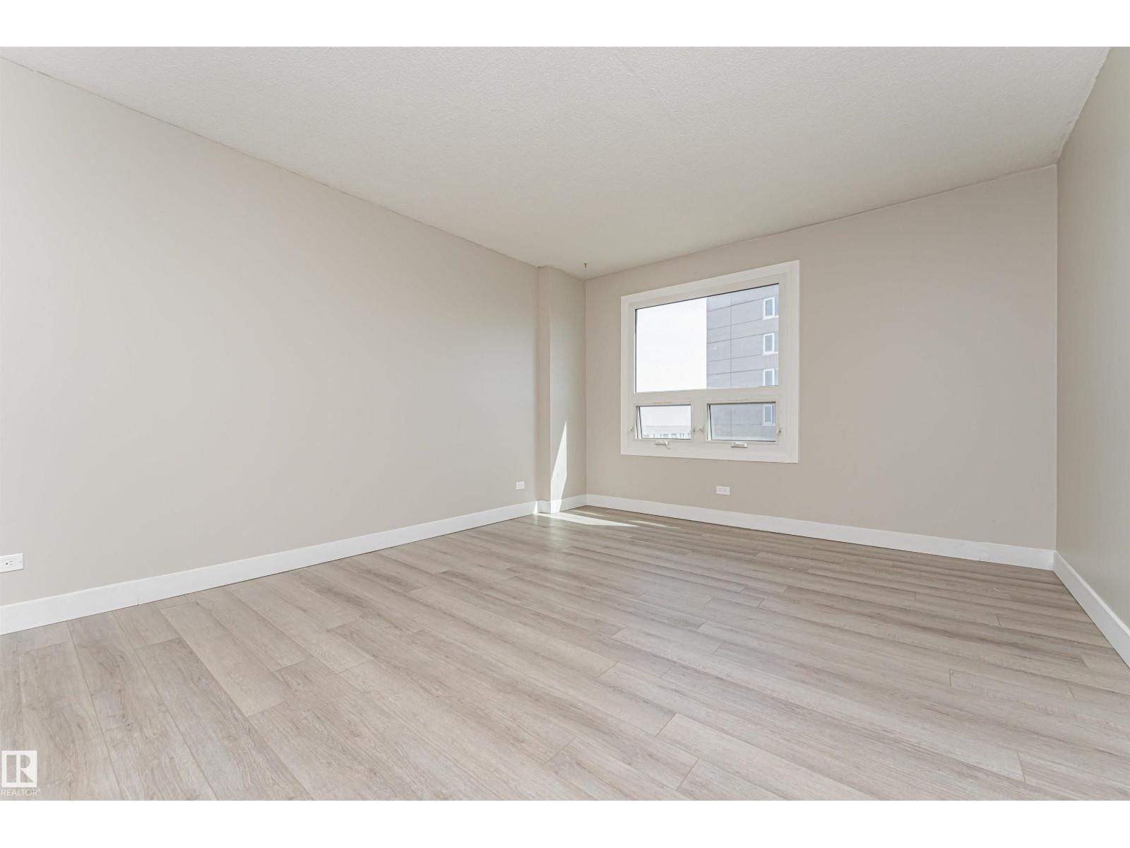#1806 12303 JASPER AV NW - 37