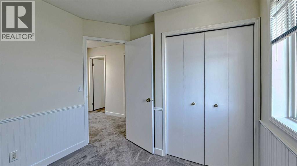 157 Harvest Gold Heights NE - 26