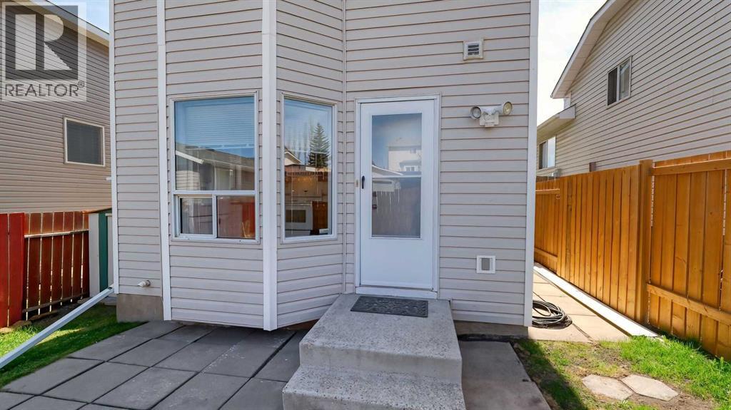 157 Harvest Gold Heights NE - 37