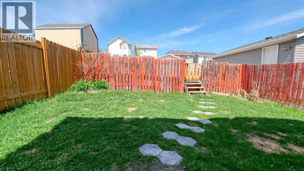 157 Harvest Gold Heights NE - 39