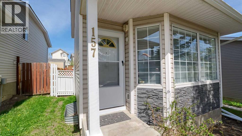 157 Harvest Gold Heights NE - 4