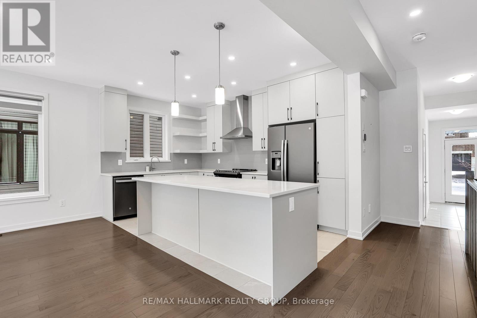 3 Bed, 3 Bath House for Rent in Ottawa – 441 TURMERIC COURT, Ottawa – MLS# X13654086 - Image 9
