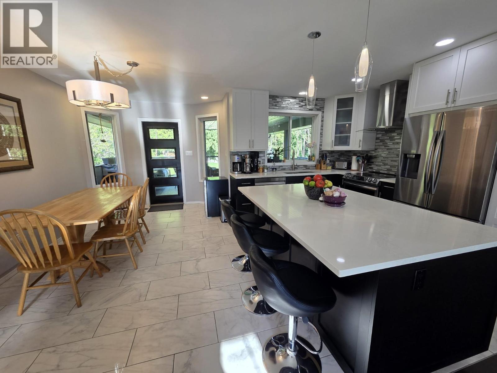 3822 HATTON STREET - 7