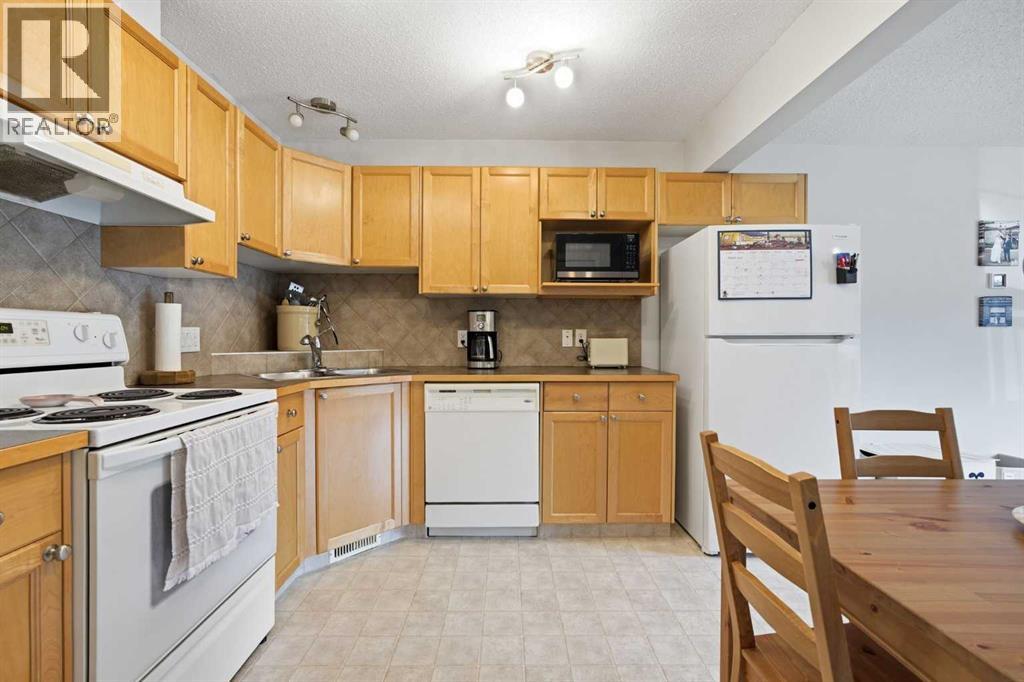 #708 140 sagewood Boulevard - Image 18