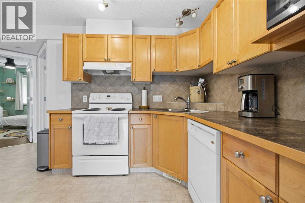 #708 140 sagewood Boulevard - 19
