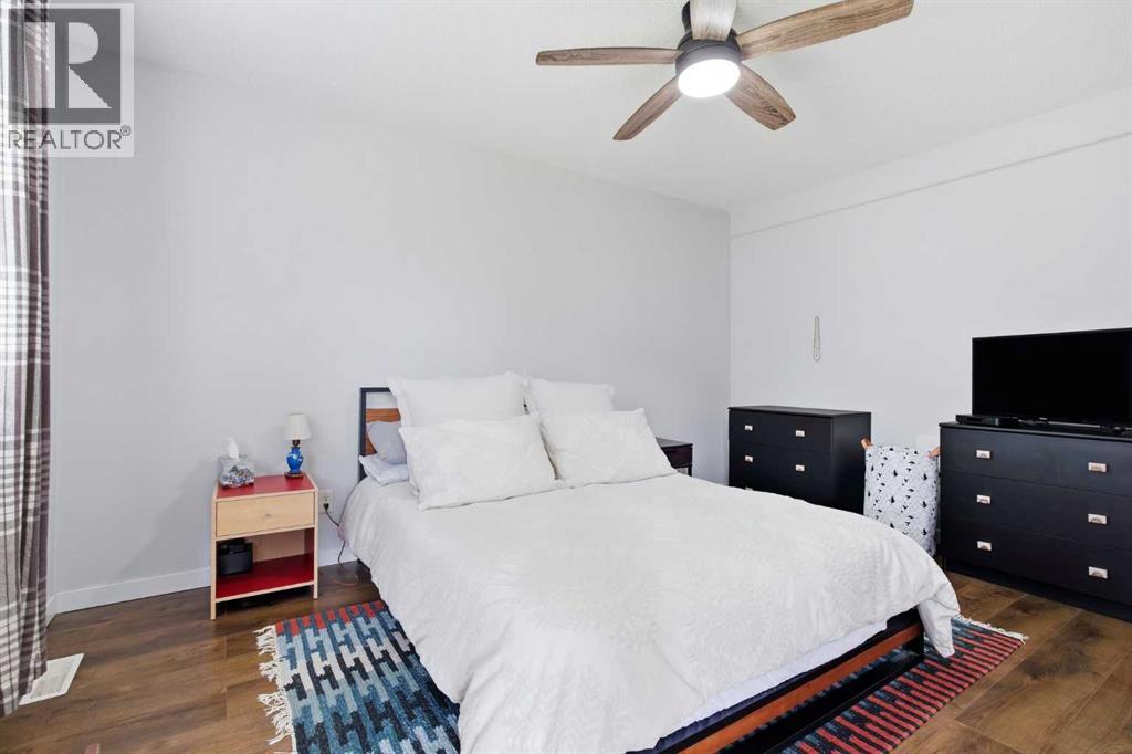 #708 140 sagewood Boulevard - Image 22