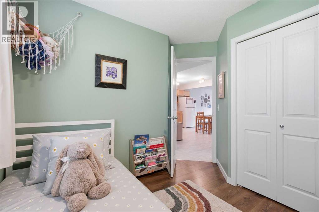 #708 140 sagewood Boulevard - Image 25