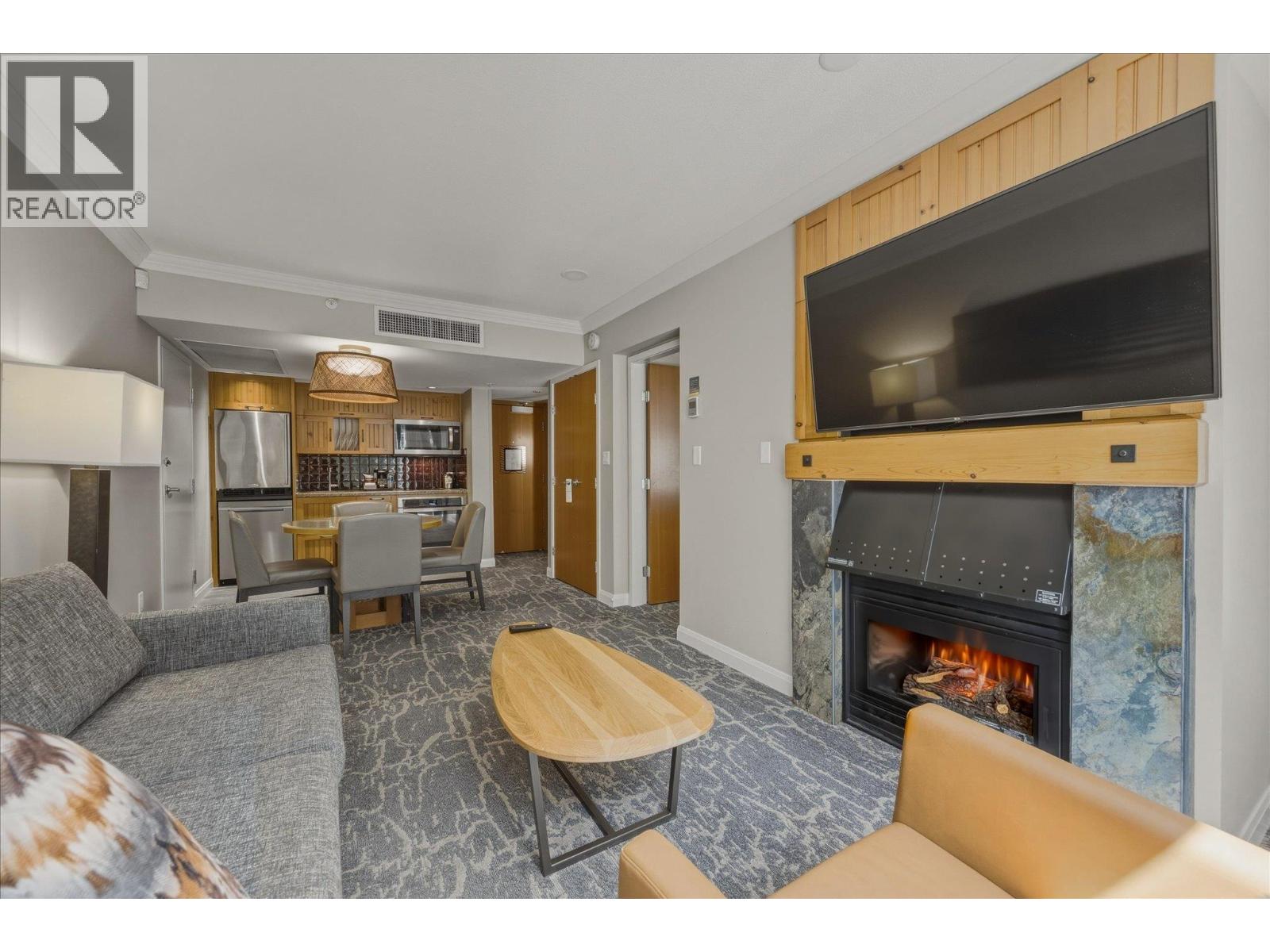871/872 4090 WHISTLER WAY, Whistler