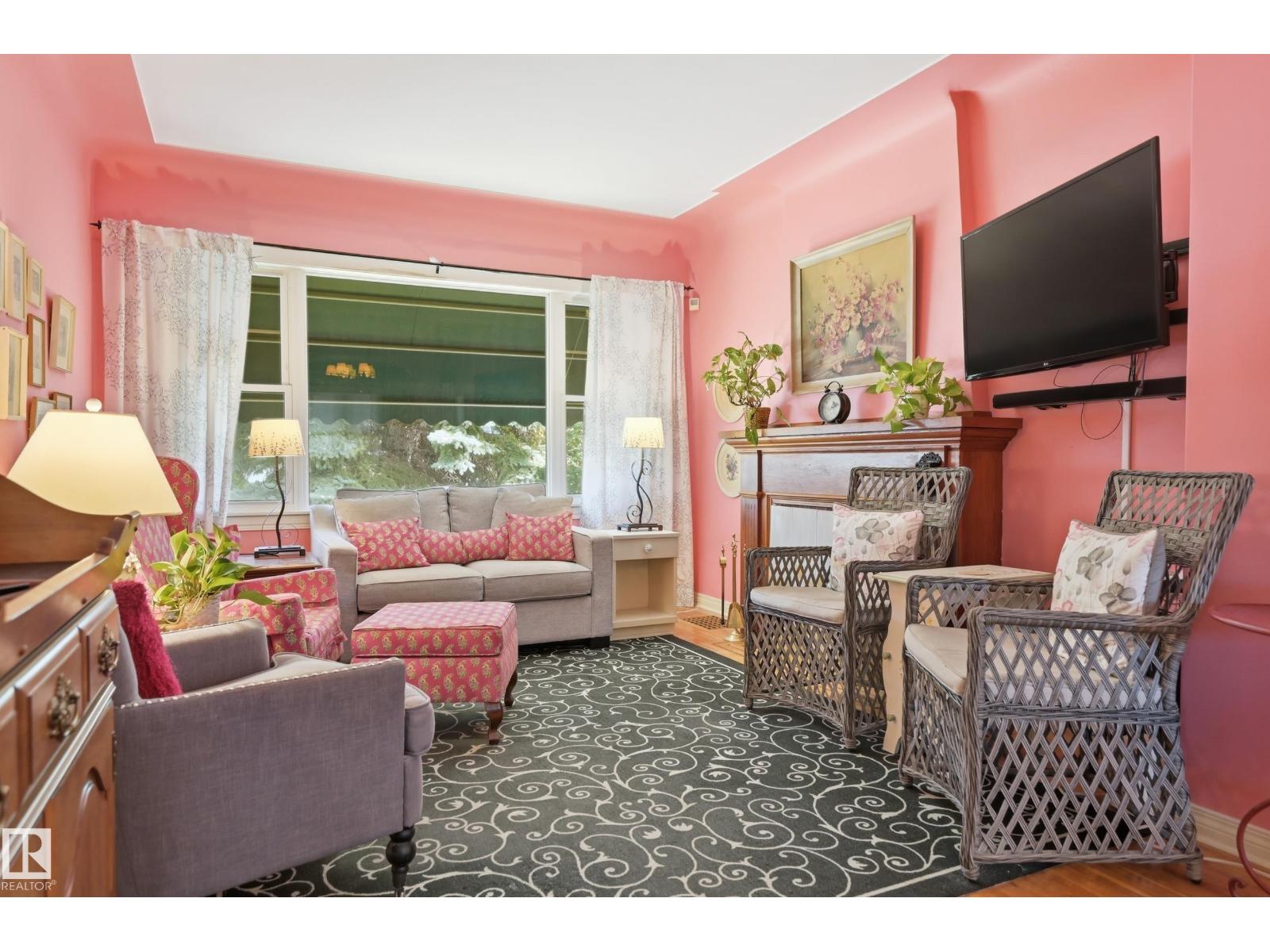 11518 101 ST NW - 11