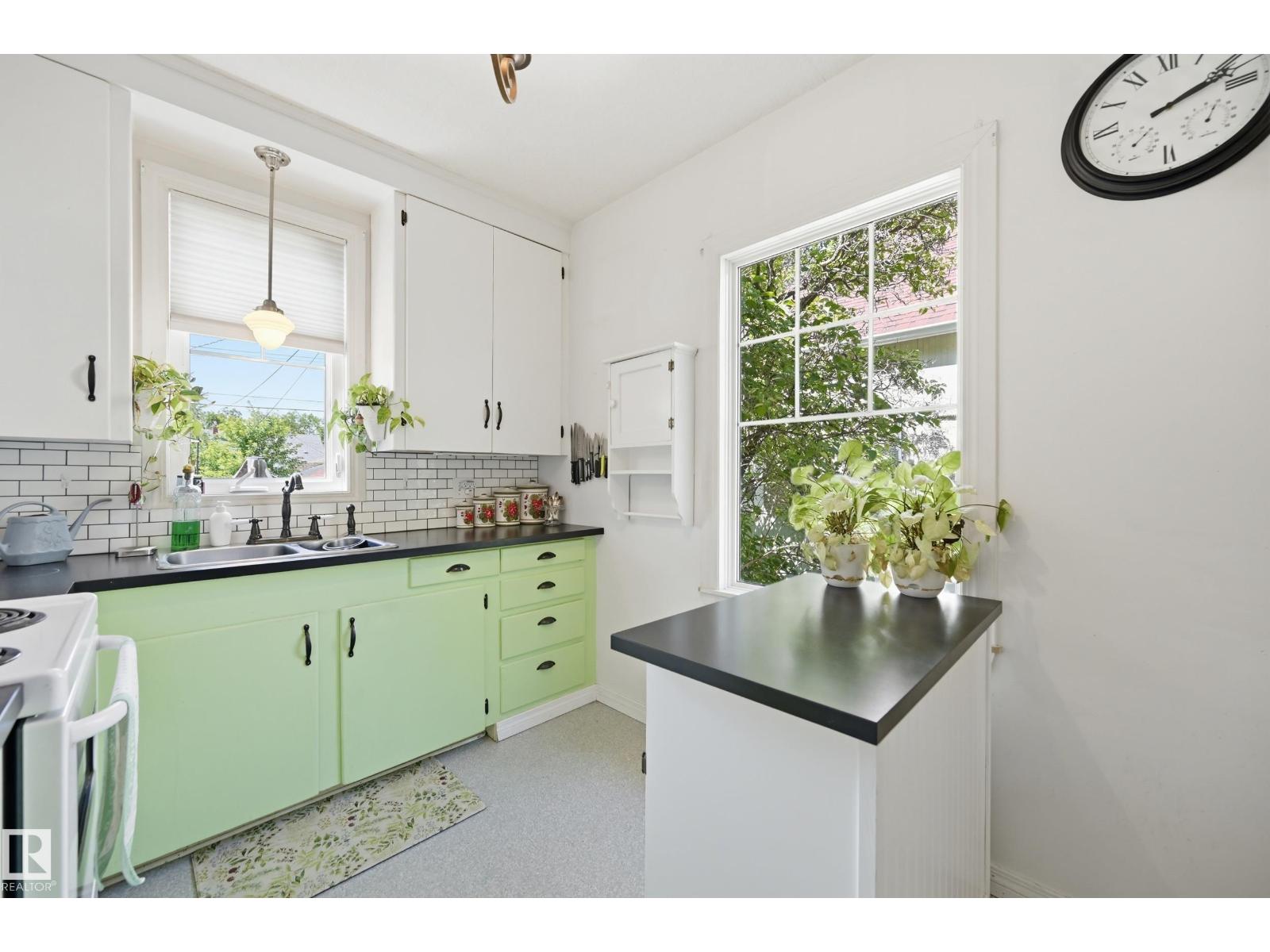 11518 101 ST NW - Image 18