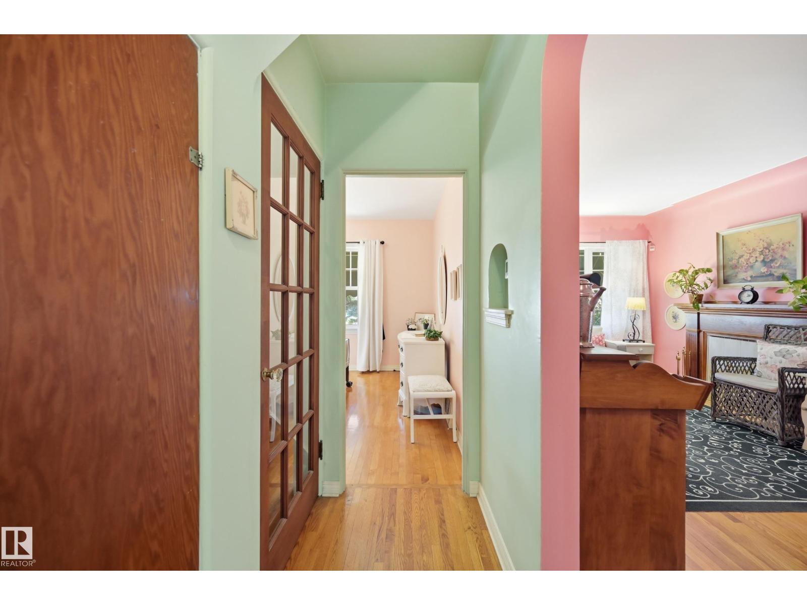 11518 101 ST NW - Image 21