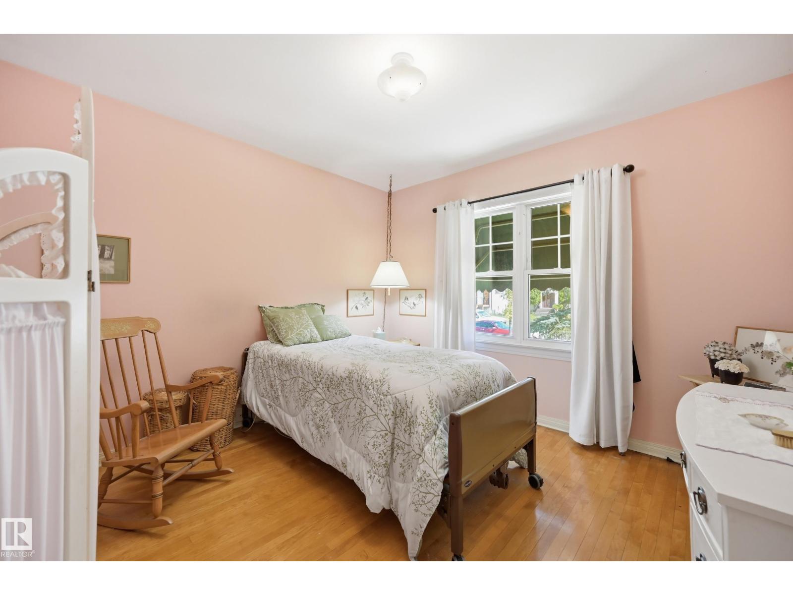 11518 101 ST NW - Image 22