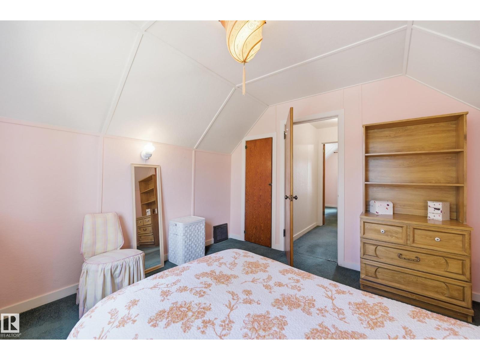 11518 101 ST NW - Image 28