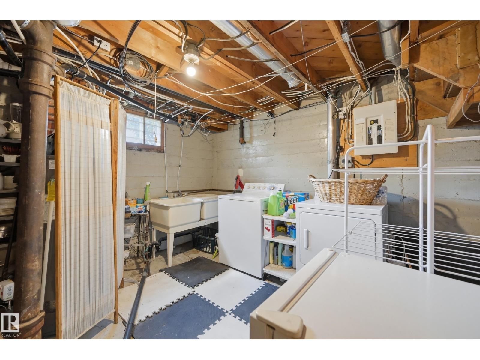 11518 101 ST NW - Image 34