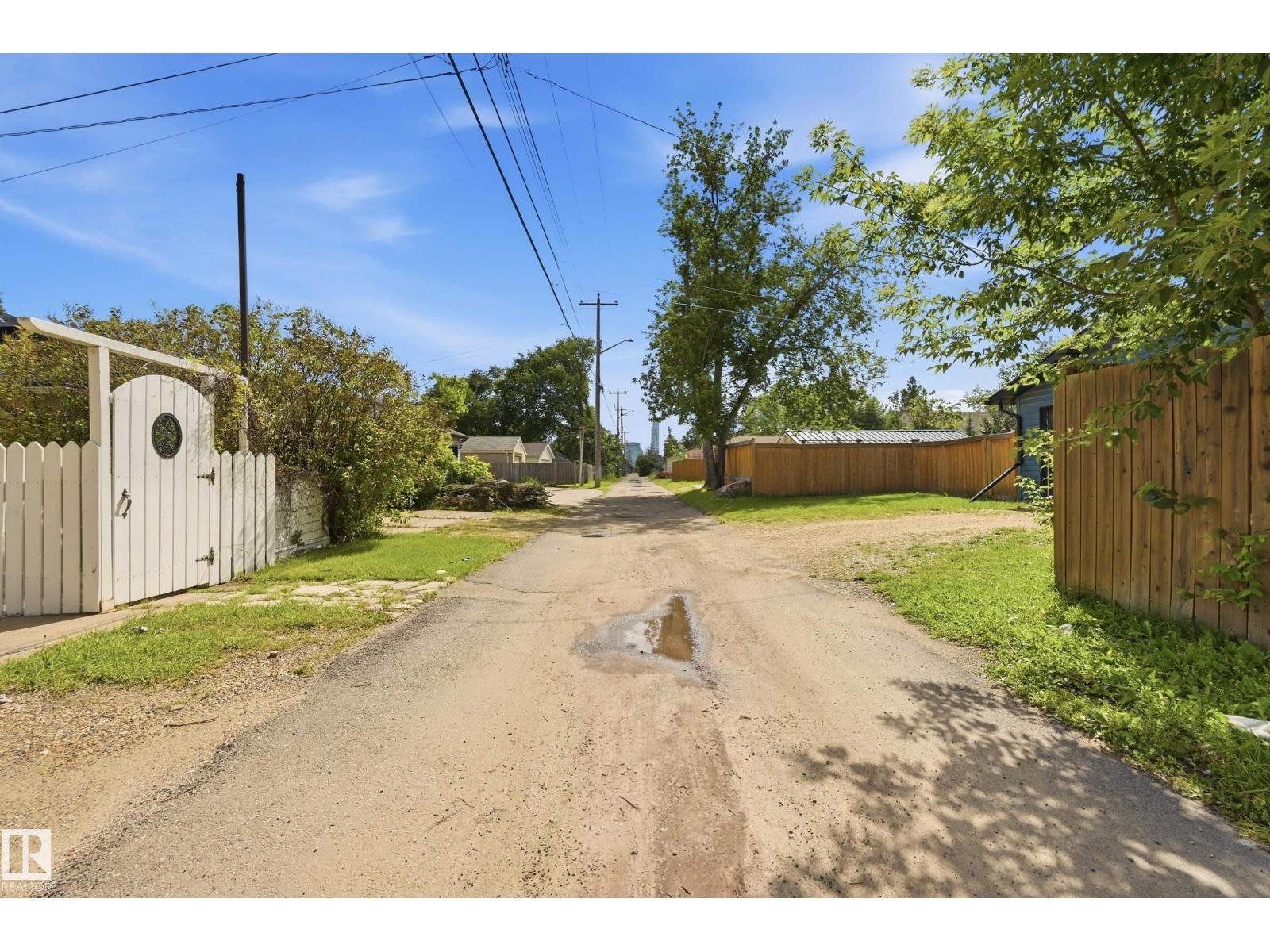 11518 101 ST NW - 41