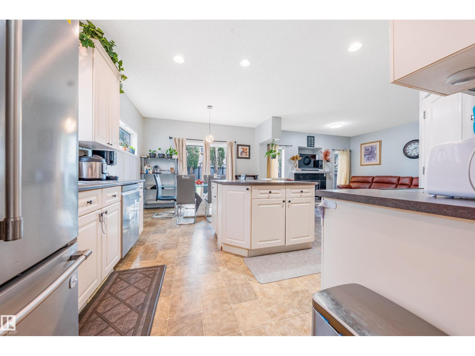 37 BIRCHMONT CR - Image 21