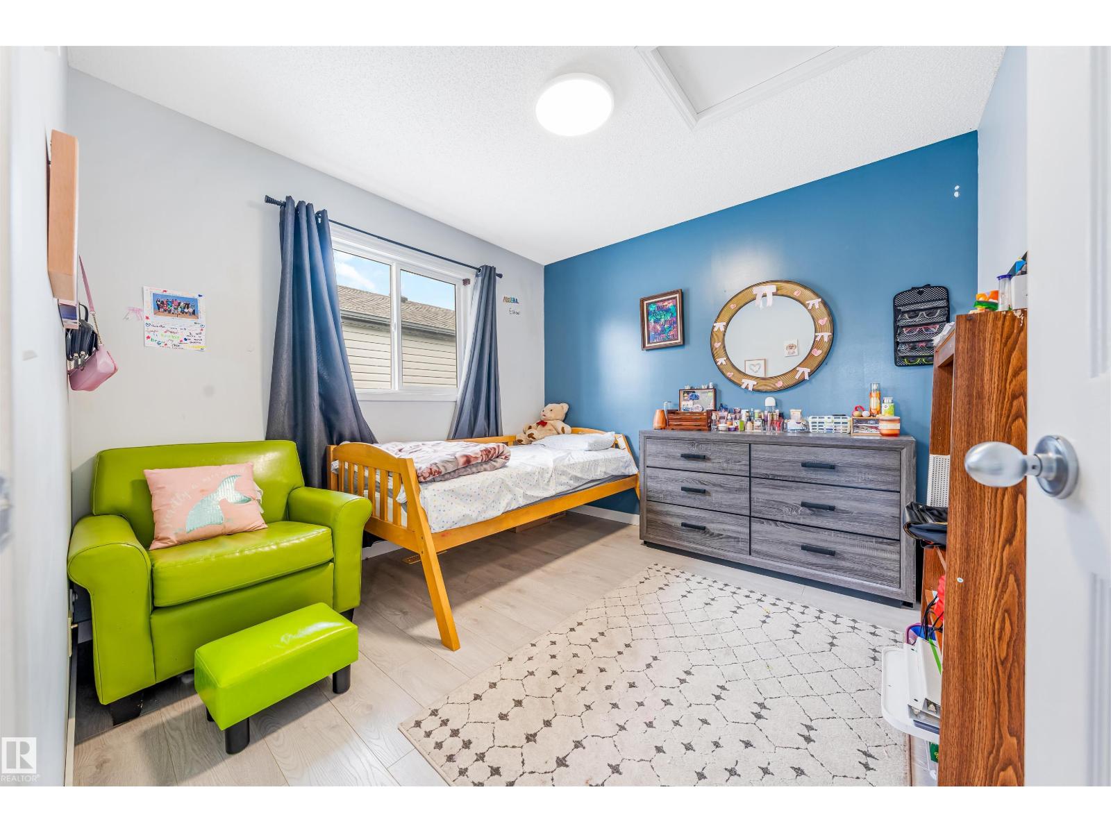 37 BIRCHMONT CR - Image 24