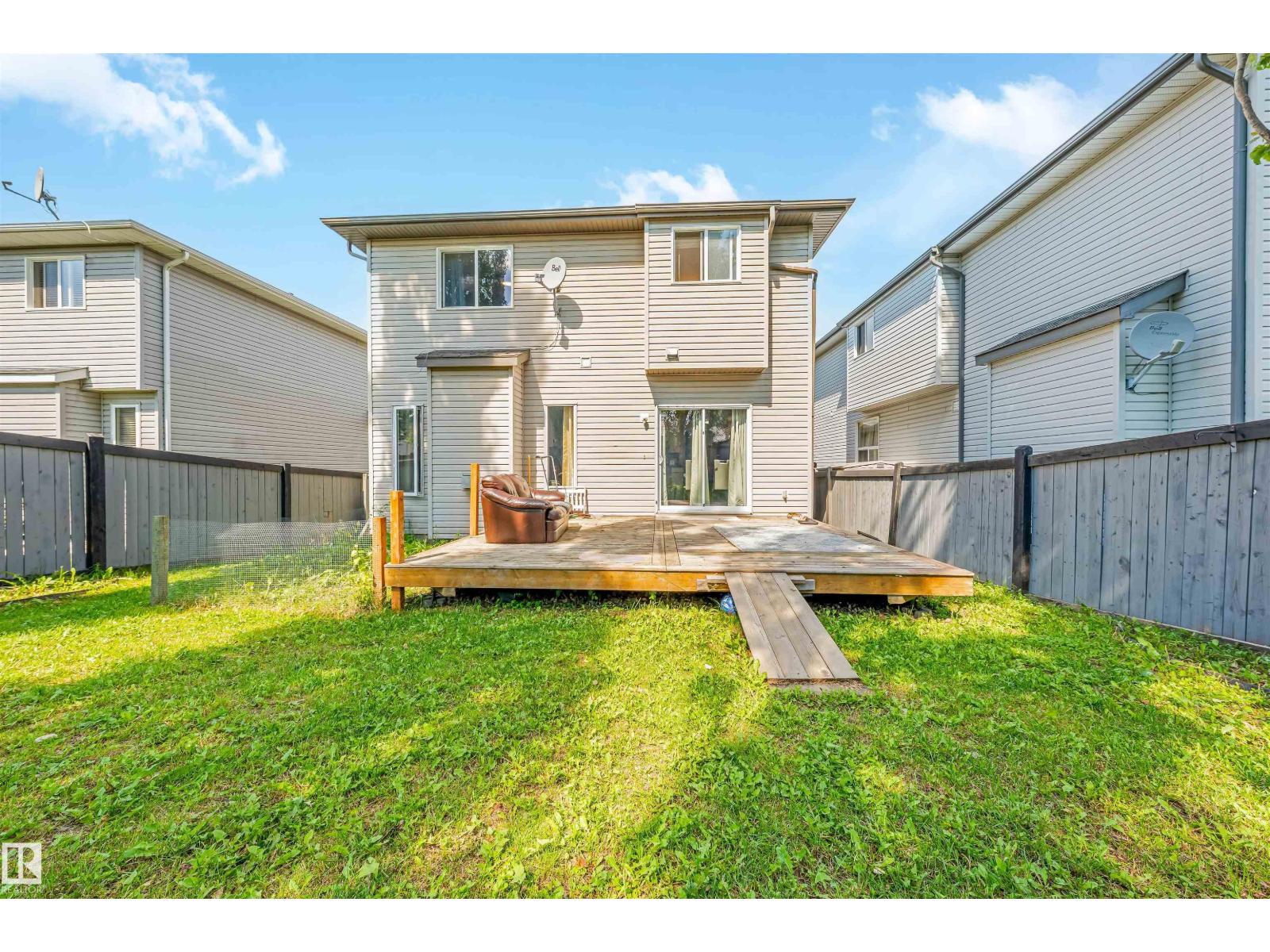 37 BIRCHMONT CR - 43