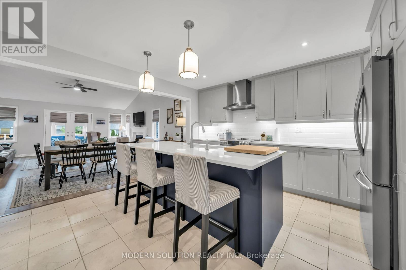 16 STOTHER CRESCENT - 11