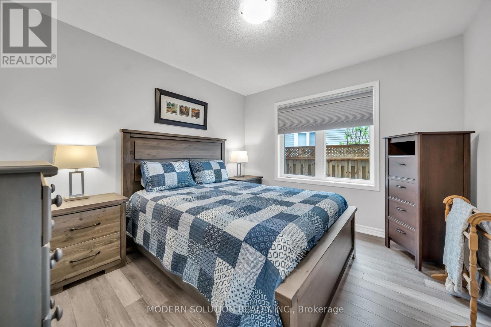 16 STOTHER CRESCENT - 27