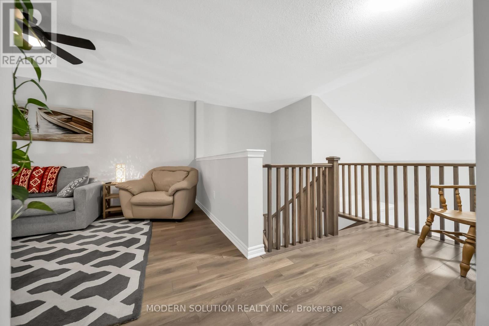 16 STOTHER CRESCENT - 32
