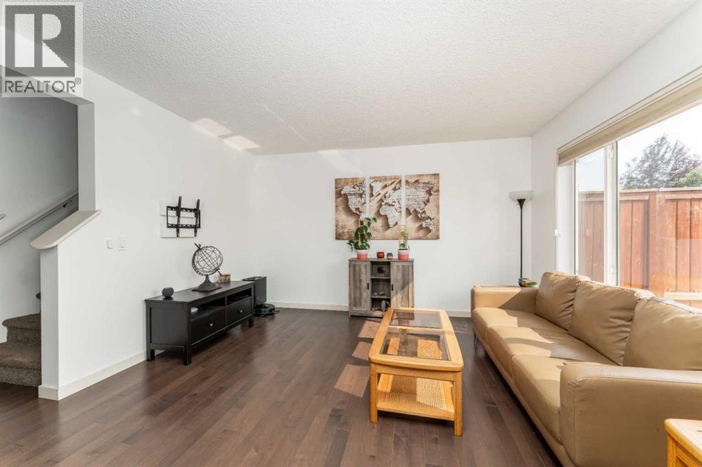 562 River Heights Crescent - Image 12