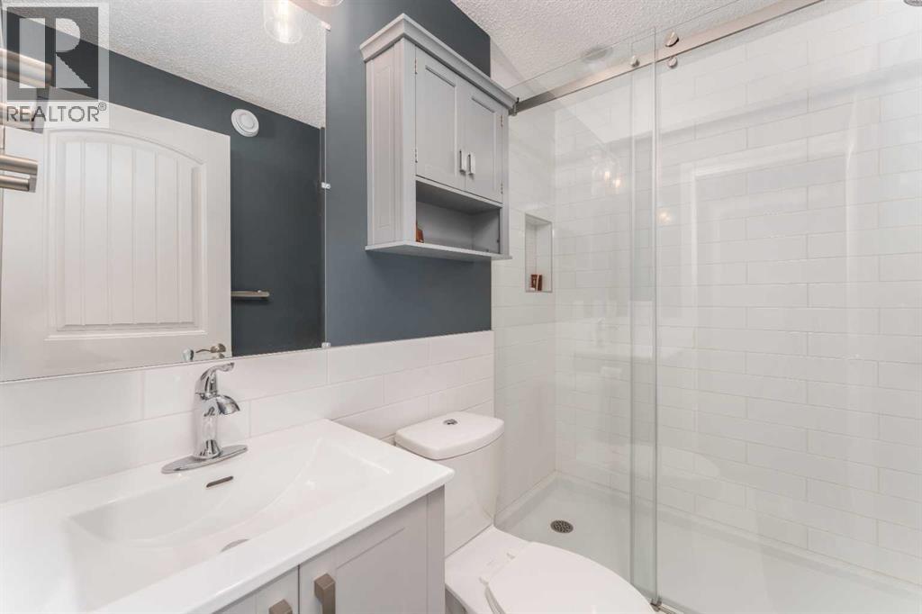 562 River Heights Crescent - Image 35