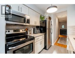704 9541 Erickson Drive, Burnaby, BC V3J7N8 Photo 18