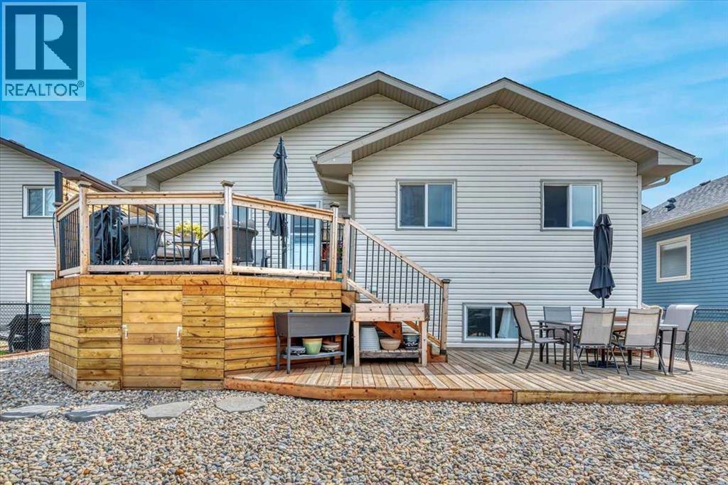 156 Aspen Creek Crescent - 1