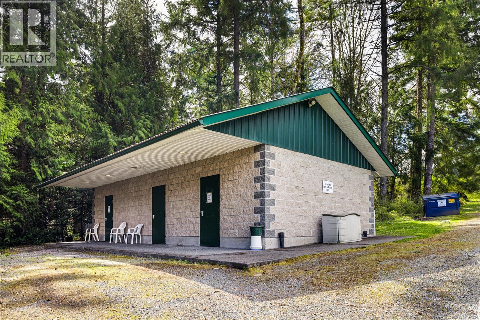 8682 Trans Canada Hwy - 10