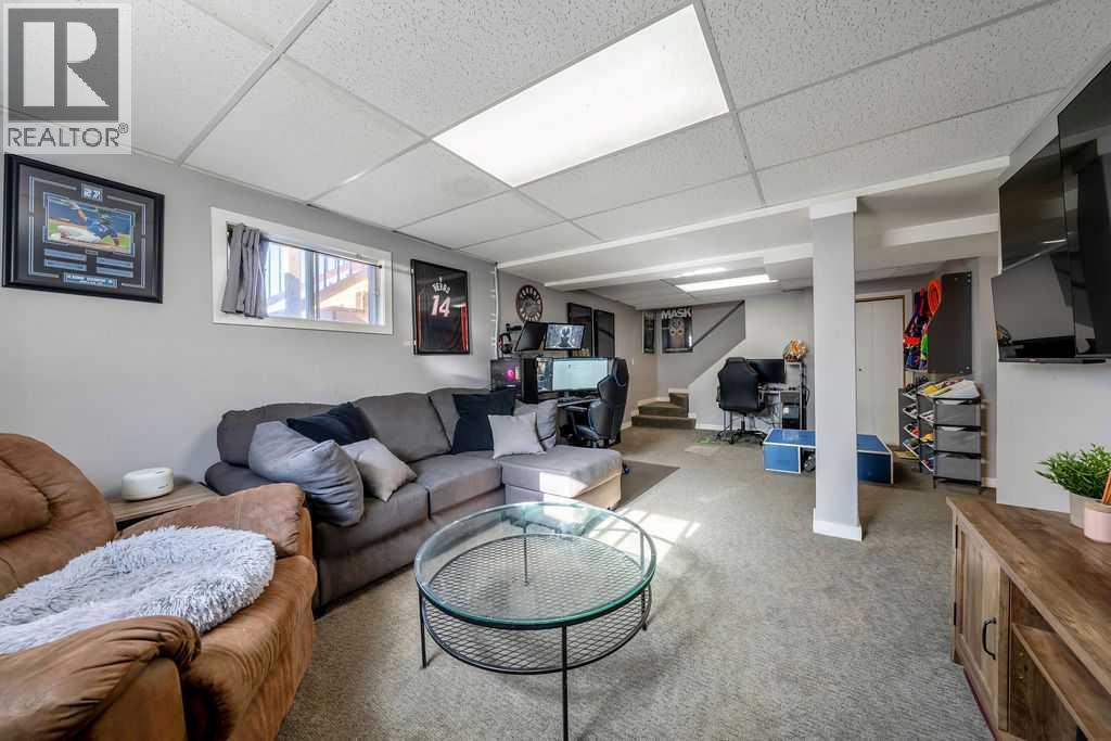 101 S Railway Street - Image 12