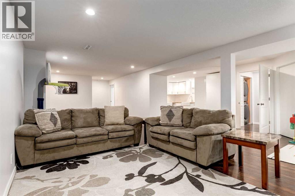 6223 Silver Ridge Drive NW - 33