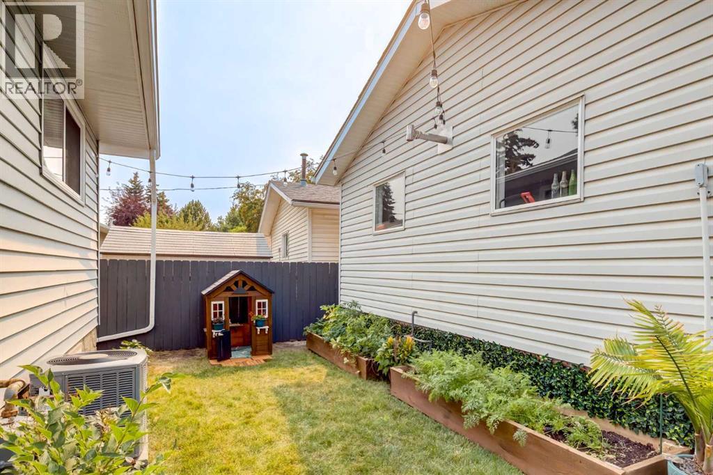6223 Silver Ridge Drive NW - 47