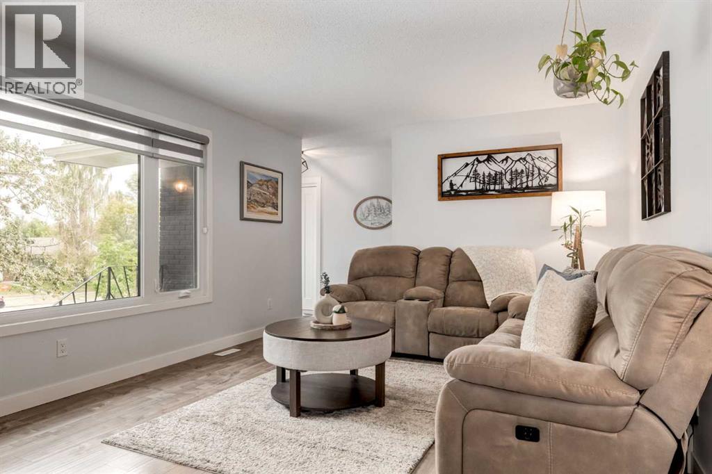 6223 Silver Ridge Drive NW - 8