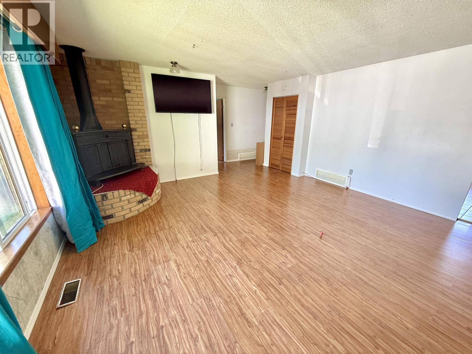 2855 SILVERCREST ROAD - Image 3