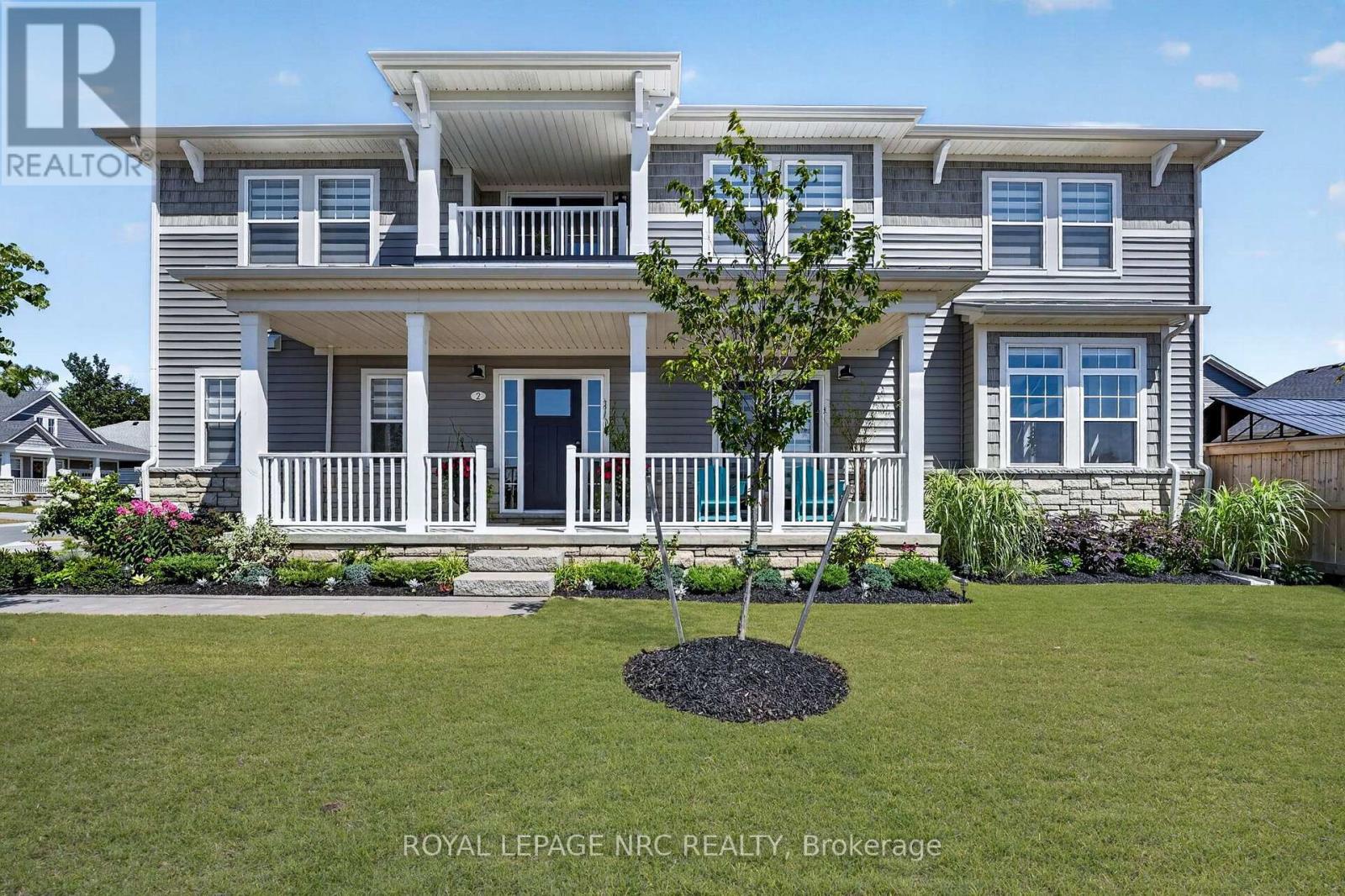2 BEACHWALK CRESCENT - 1