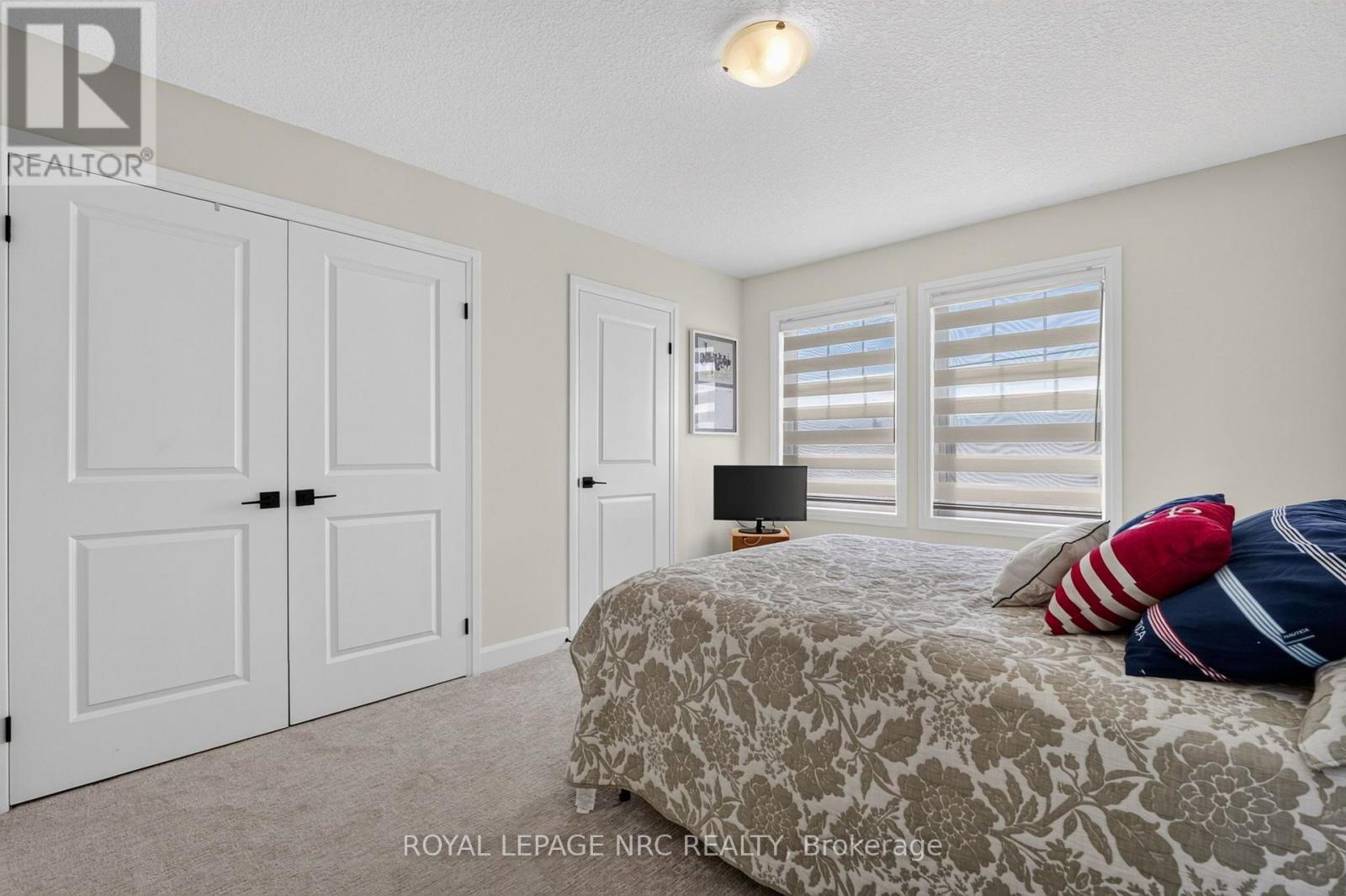 2 BEACHWALK CRESCENT - Image 30