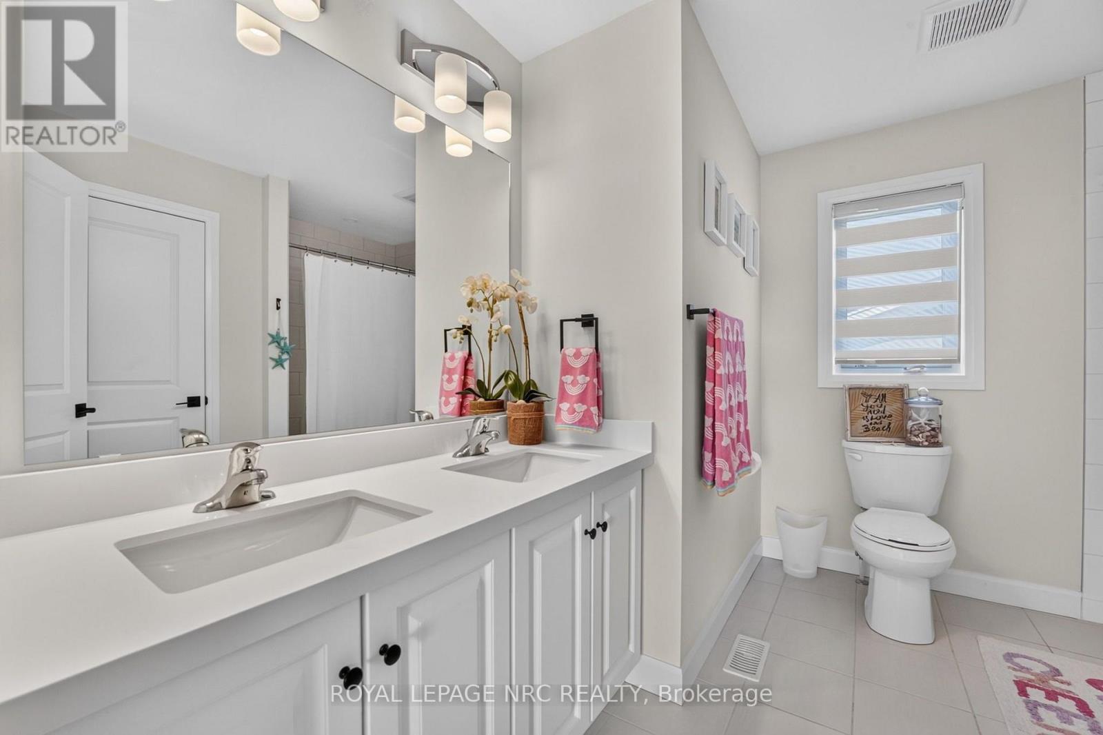 2 BEACHWALK CRESCENT - Image 33