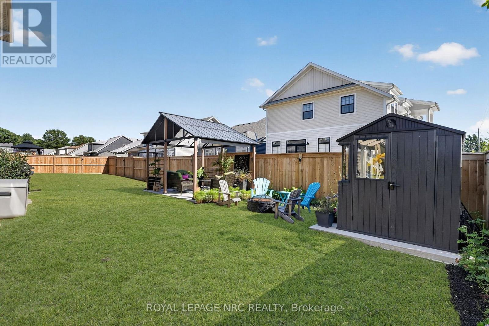2 BEACHWALK CRESCENT - 38