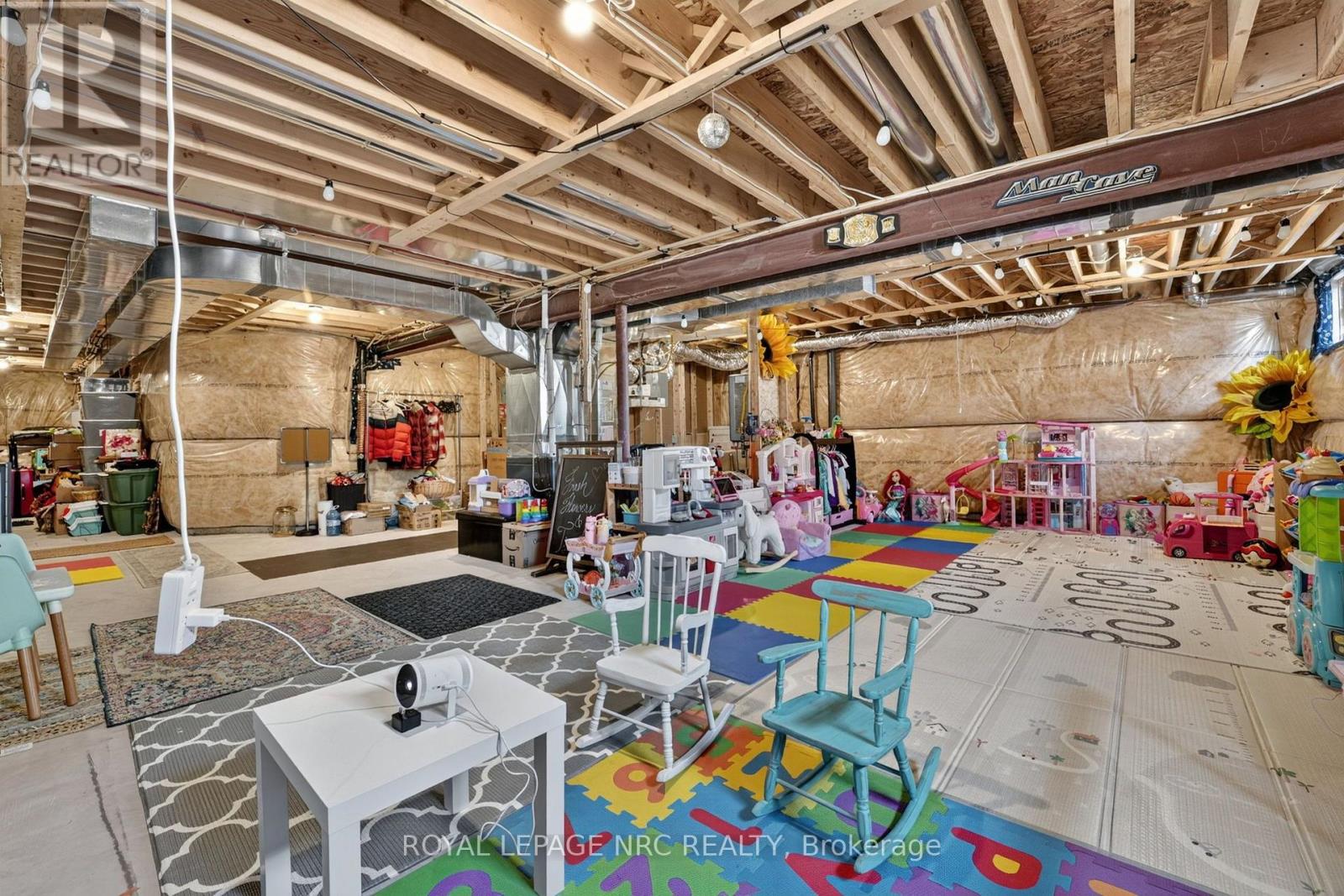 2 BEACHWALK CRESCENT - Image 41