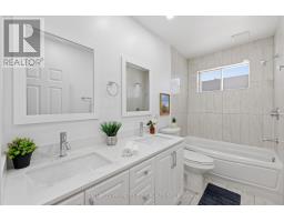 Kitchen - 45 Brisco Street, Brampton, ON L6V1X1 Photo 10