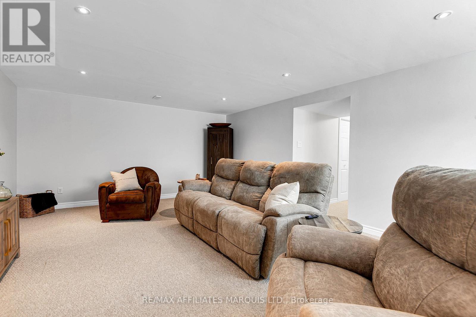 3326 NORTHDALE DRIVE - 25